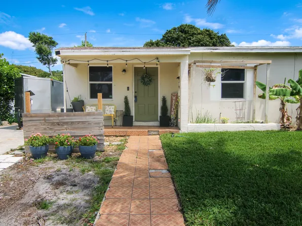 1110 14th Court S, Lake Worth Beach, FL 33460