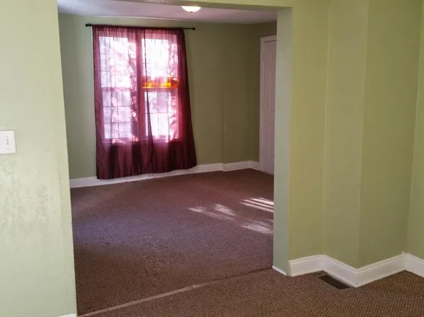 304 Grand Ave NE, Grand Rapids, MI 49503