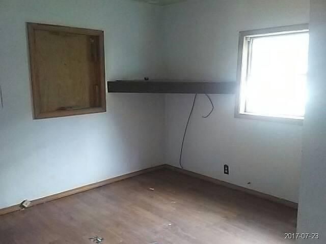 2nd image of 107 Paddington Ave
