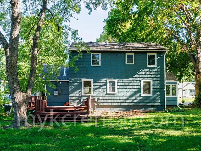 7915 W 59th Ter — Photo 19