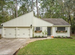 68 S Wavy Oak Cir, Spring, TX 77381