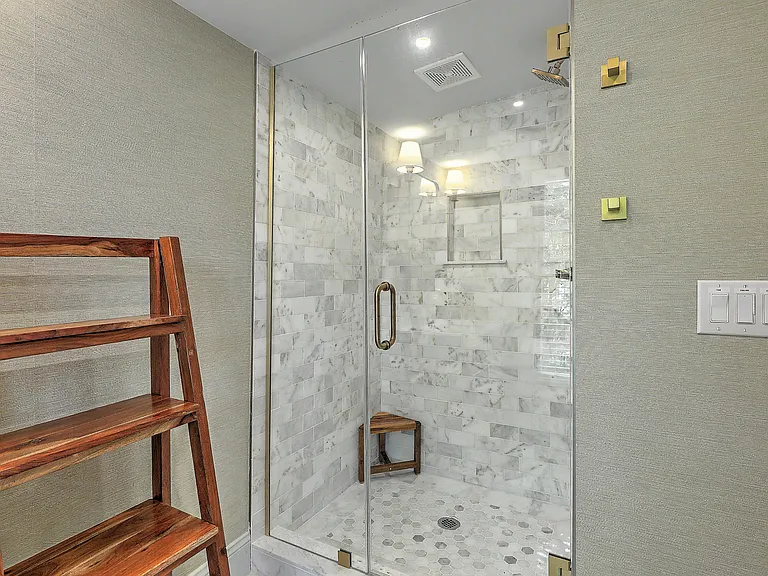 75 Smith St — Photo 37
