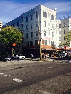 Sold by Halvatzis Realty | media 2