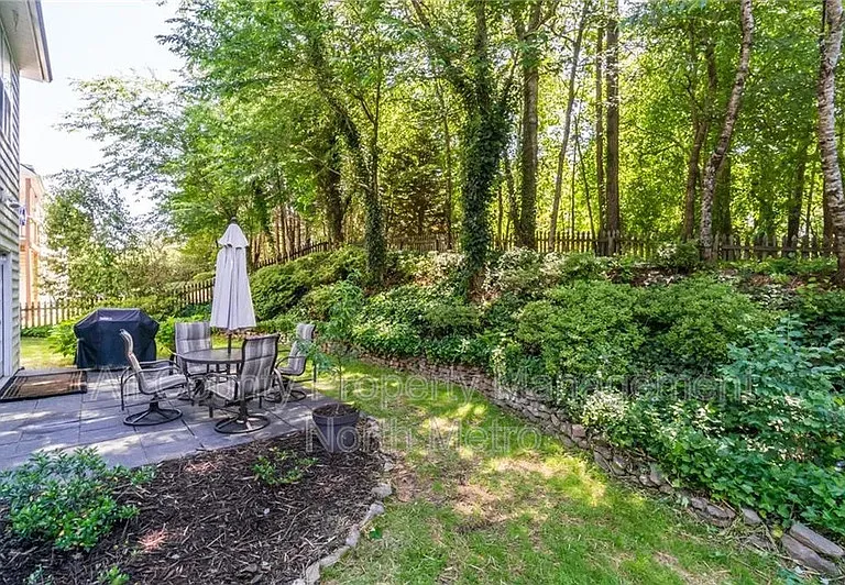 10915 Kimball Crest Dr — Photo 21