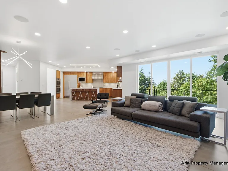 2709 NW Bullfinch Pl — Photo 27