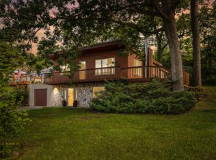 11959 Portage Lake Ave, Pinckney, MI 48169
