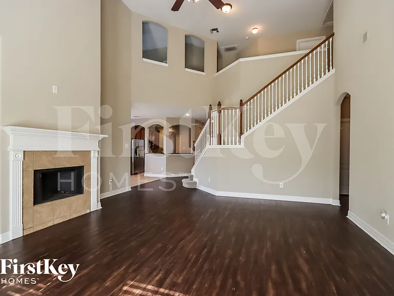21630 Hansom Dr — Photo 5