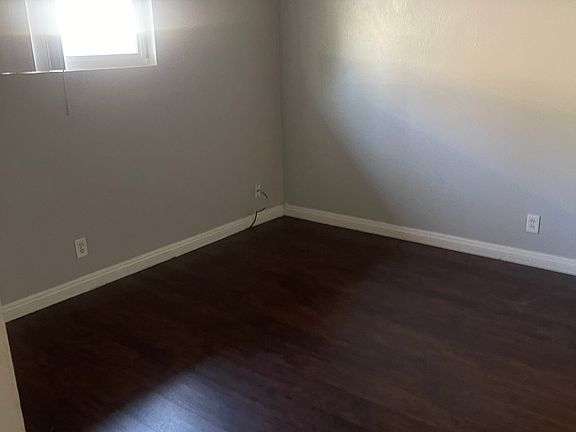 4th image of 1111-15 W Fay Ln #3