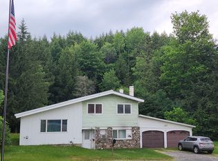 1059 Rte 15 E Route, Morristown, VT 05661-8556