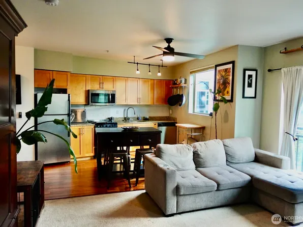 3333 wallingford Avenue N #307, Seattle, WA 98103