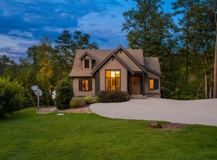 382 Hideaway Cove Dr, Seneca, SC 29672