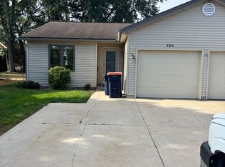 496 W 31st St, Holland, MI 49423