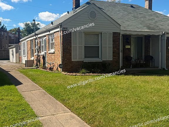 2nd image of 7610 Manor Ave