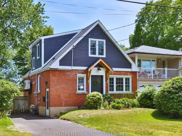 29 Oakfield Dr, Toronto, ON M8Y 1N6