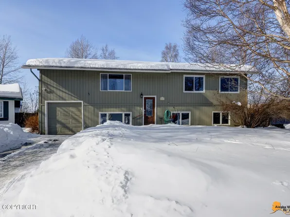 2631 Lyvona Ln, Anchorage, AK 99502