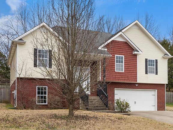 3rd image of 356 Chestnut Grove Ct