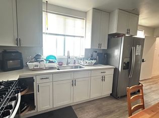 1575 1/2 W 37th St #204, Los Angeles, CA 90018