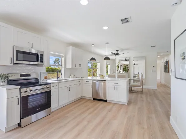 2840 DORSON Way, Delray Beach, FL 33445