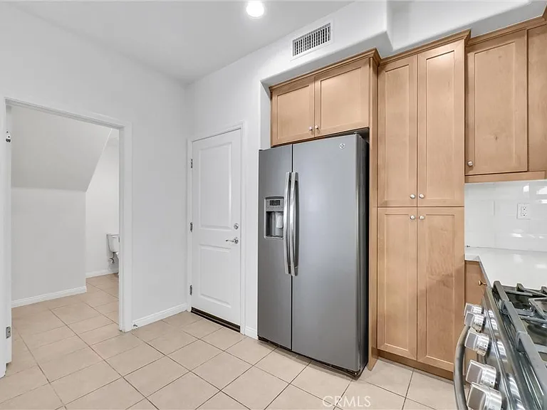 311 N Edenfield Ave — Photo 12