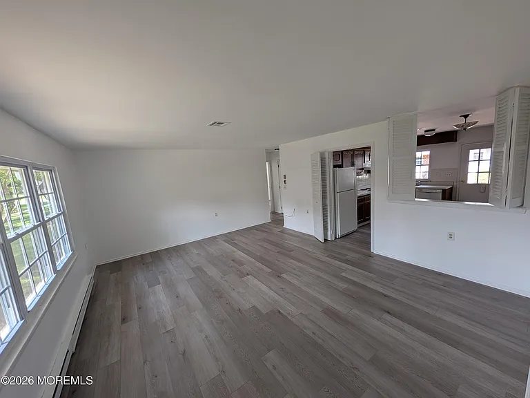 1042 Aberdeen Dr #1042B — Photo 2
