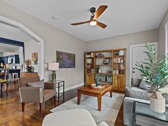 4th image of 244 Camp St #2