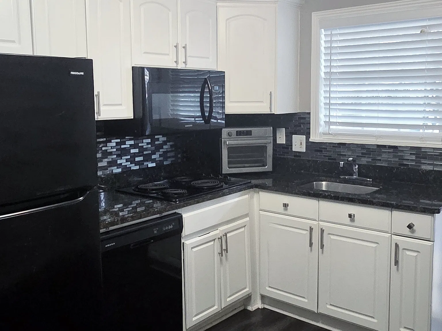 1 bed, 551 sqft, $1,500 — Photo 4
