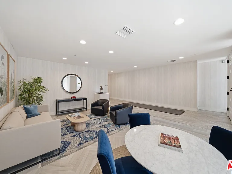 141 S Linden Dr #206 — Photo 65