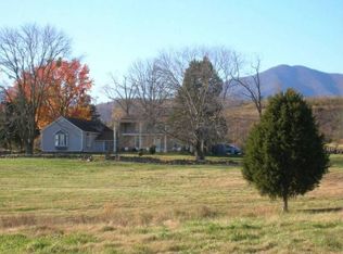 1070 Homeward Dr, Bedford, VA 24523