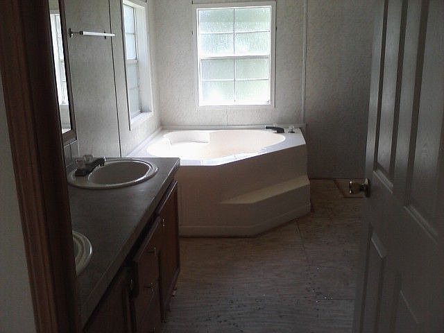 2nd image of 10015 Crotty Ave