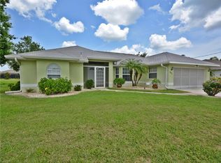 927 Rotonda Cir, Rotonda West, FL 33947