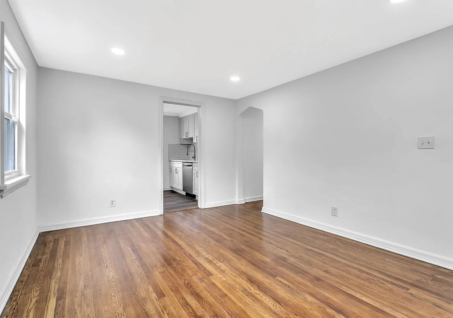 401 Sanford Ave Dunellen, NJ 08812 — Photo 3