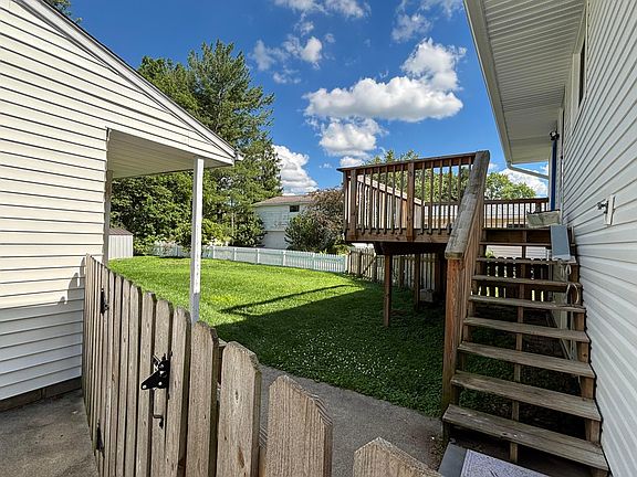 5th image of 208 S Gordon Ave