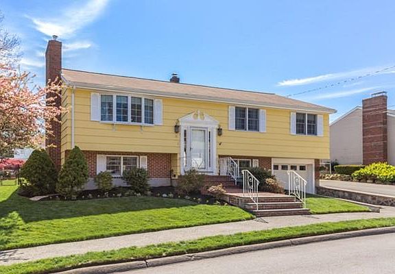 3rd image of 16 Brentwood Dr