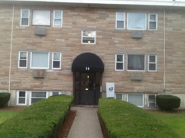 2nd image of 14 Auna Dr APT 1