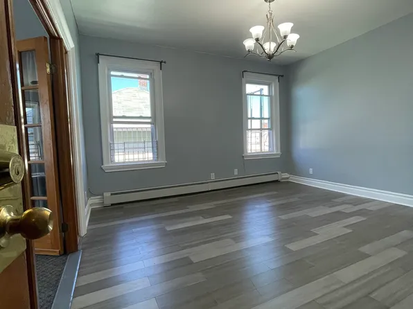 304 Fulton Avenue image 10 of 31