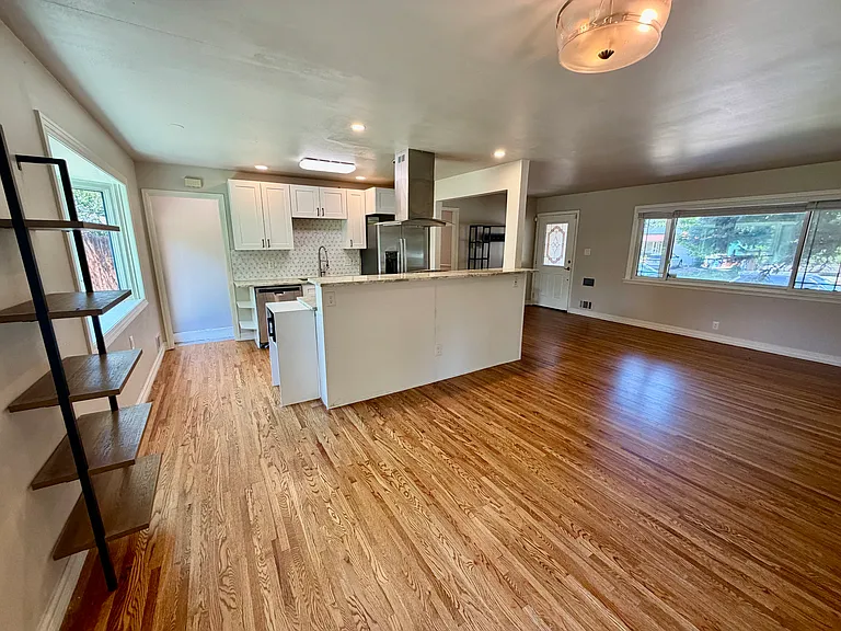 4660 E Wyoming Pl — Photo 23