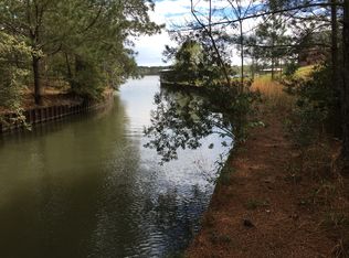 60 W Bay Dr, Lumberton, MS 39455