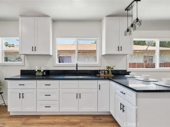 637 W 105th St, Los Angeles, CA 90044