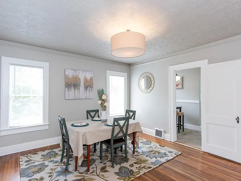 2533 Bayard St — Photo 11