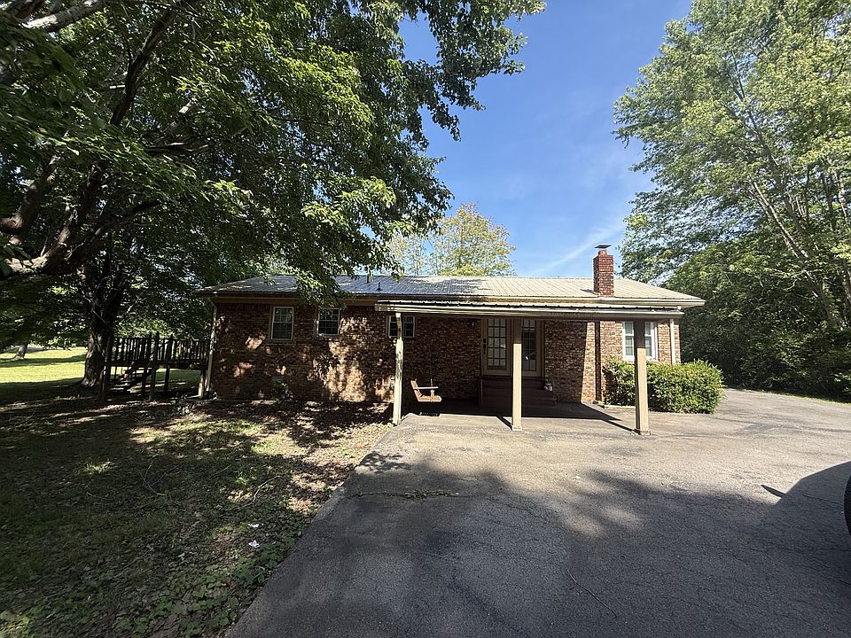 2nd image of 100 Kennel Rd