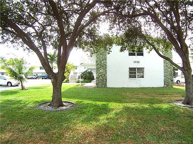 1st image of 1733 3rd Ave N APT 22