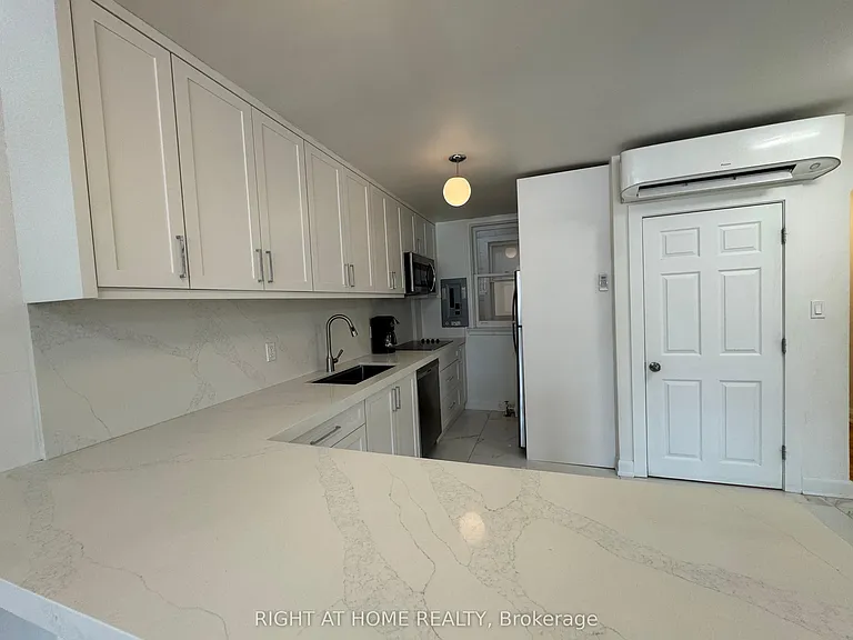 2879 Saint Clair Ave E #2 — Photo 9