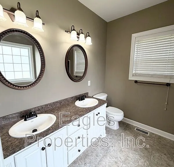 201 Autumn Ridge Dr — Photo 13