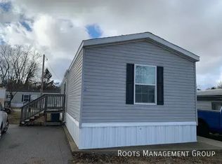 42 Melissa Dr #M42, Bloomington, IL 61704