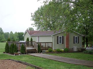 9037 W Red Oak Rd, Rosebud, MO 63091