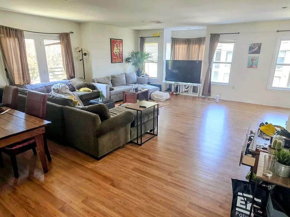 18 Glencoe St #5