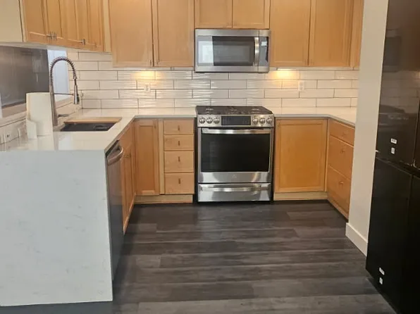 437 Harris Ln, Oregon City, OR 97045