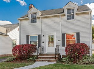 3725 Pennington Rd, Shaker Heights, OH 44120