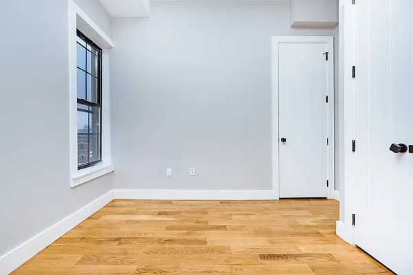 Rented by Nooklyn NYC LLC | media 54