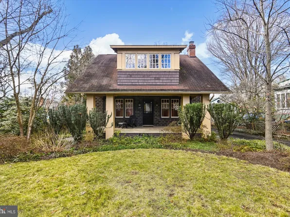 136 N Irving St, Arlington, VA 22201